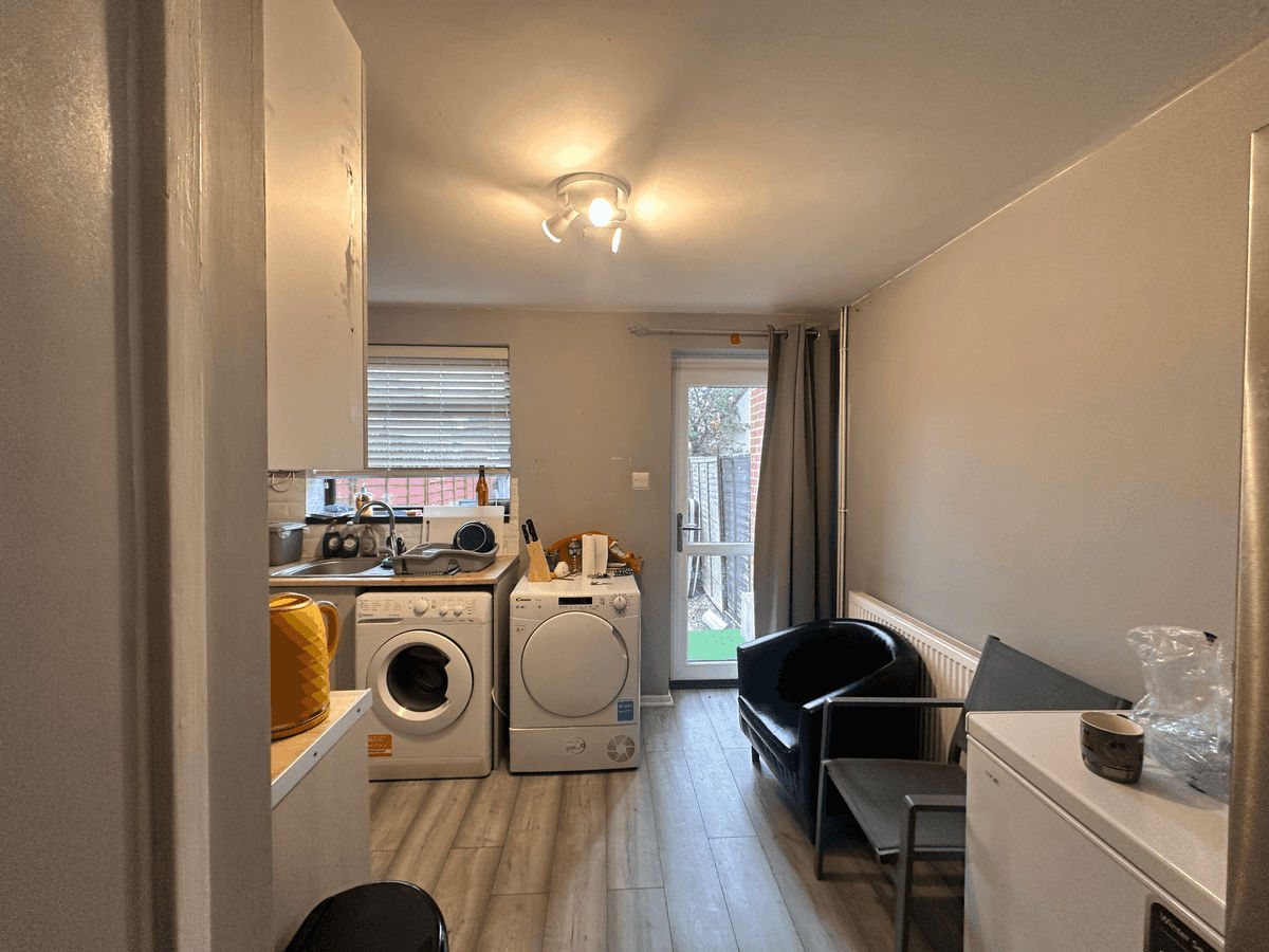 Kitchen/Diner One